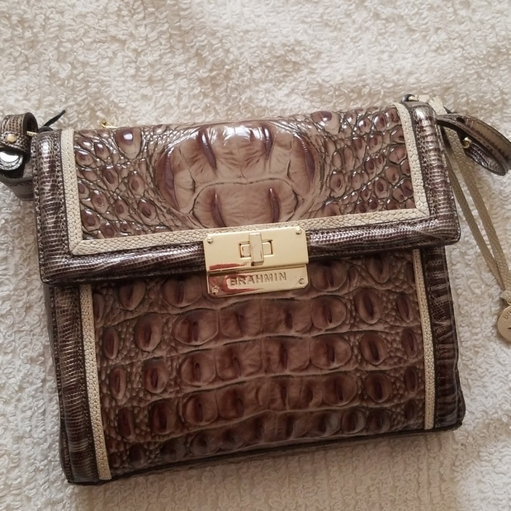 Crossbody brahmin bag